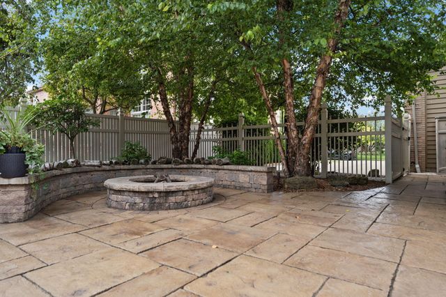 9917 Tanglewood Court, Munster, IN 46321