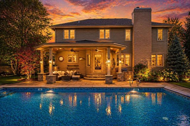 9917 Tanglewood Court, Munster, IN 46321