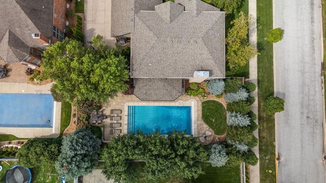 9917 Tanglewood Court, Munster, IN 46321