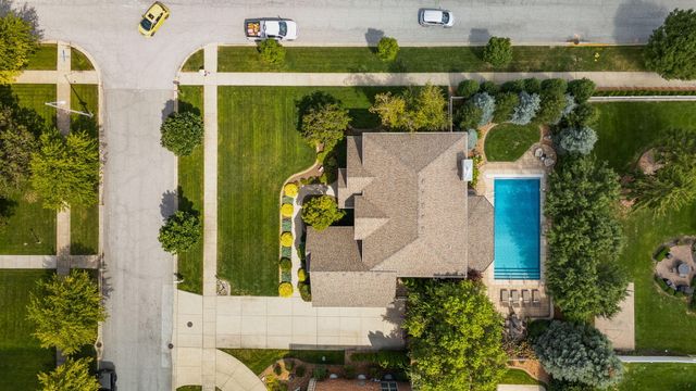 9917 Tanglewood Court, Munster, IN 46321