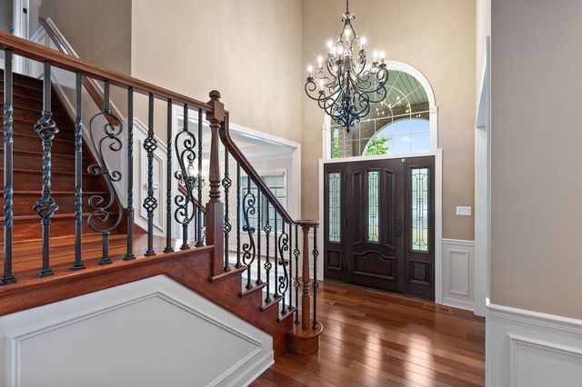 9917 Tanglewood Court, Munster, IN 46321