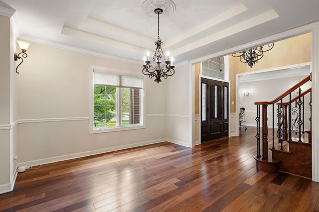 9917 Tanglewood Court, Munster, IN 46321