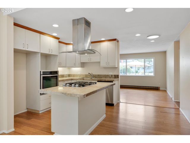 10680 Se MELITA Dr, Happy Valley, OR 97086
