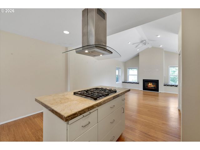 10680 Se MELITA Dr, Happy Valley, OR 97086