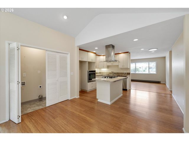10680 Se MELITA Dr, Happy Valley, OR 97086