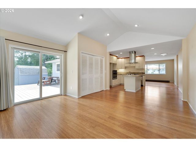 10680 Se MELITA Dr, Happy Valley, OR 97086