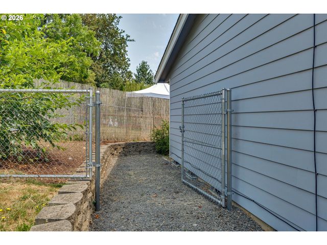 10680 Se MELITA Dr, Happy Valley, OR 97086