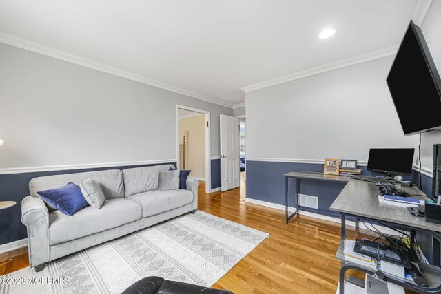 15 Huntley Road, Holmdel, NJ 07733