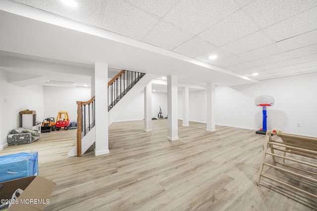 15 Huntley Road, Holmdel, NJ 07733