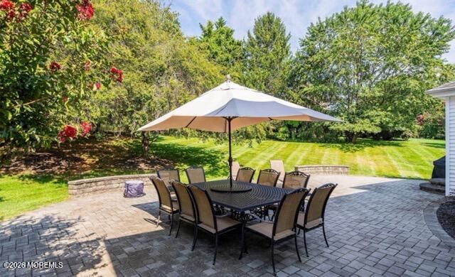 15 Huntley Road, Holmdel, NJ 07733