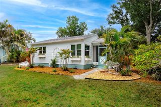 1212 HULL STREET S, Gulfport, FL 33707
