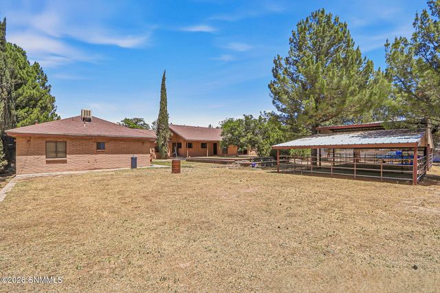 5376 Santa Teresita Drive, Santa Teresa, NM 88008