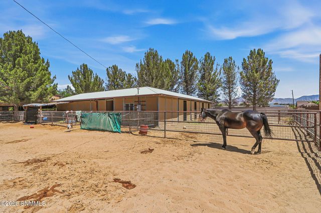 5376 Santa Teresita Drive, Santa Teresa, NM 88008