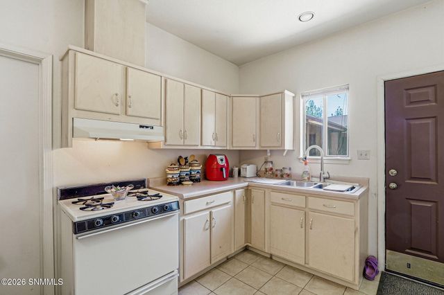 5376 Santa Teresita Drive, Santa Teresa, NM 88008