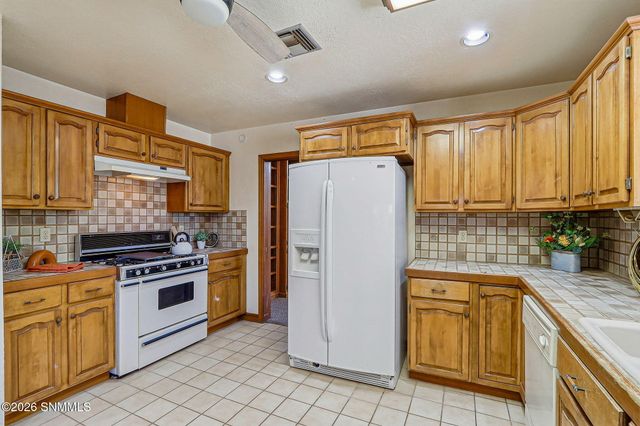 5376 Santa Teresita Drive, Santa Teresa, NM 88008