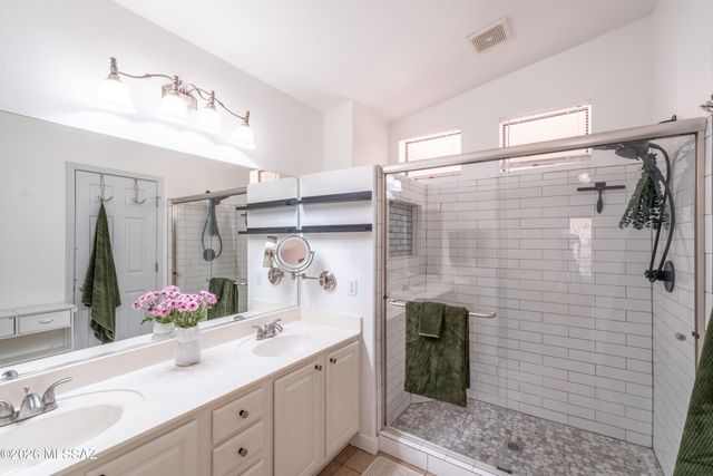 3835 N Nash Creek Court, Tucson, AZ 85745