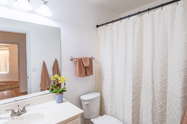 3835 N Nash Creek Court, Tucson, AZ 85745