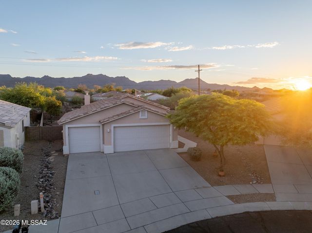 3835 N Nash Creek Court, Tucson, AZ 85745