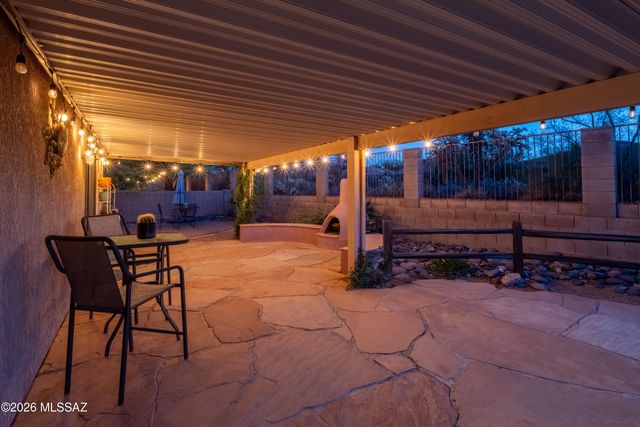 3835 N Nash Creek Court, Tucson, AZ 85745