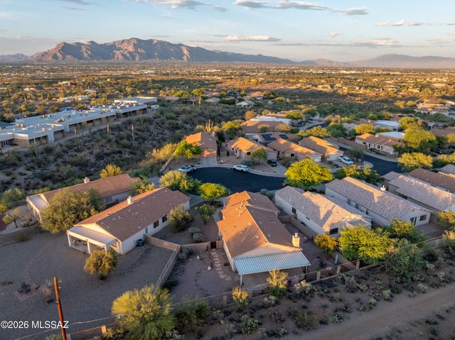 3835 N Nash Creek Court, Tucson, AZ 85745