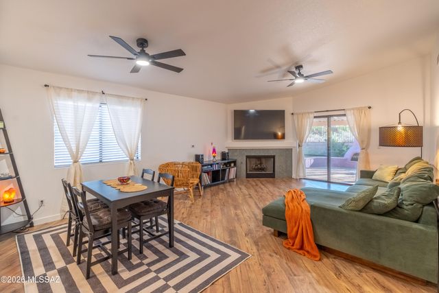 3835 N Nash Creek Court, Tucson, AZ 85745