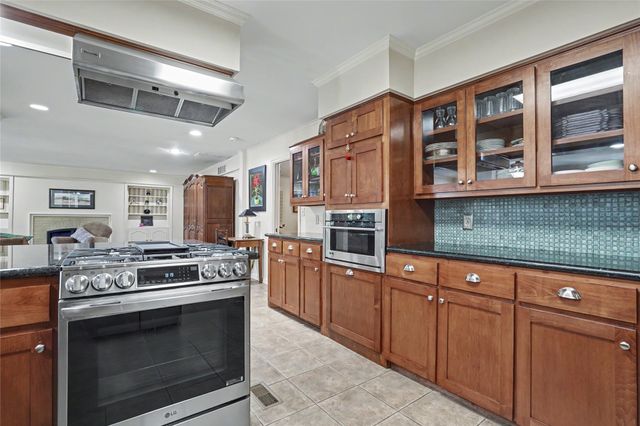 2931 E 46th Street, Tulsa, OK 74105