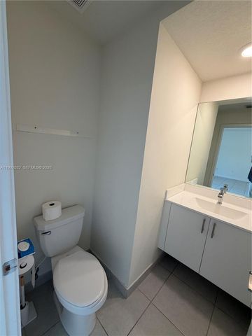 4470 NW 83rd Ave, Doral, FL 33166