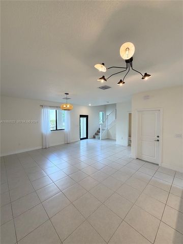 4470 NW 83rd Ave, Doral, FL 33166