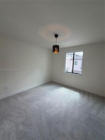 4470 NW 83rd Ave, Doral, FL 33166