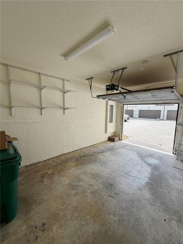 4470 NW 83rd Ave, Doral, FL 33166