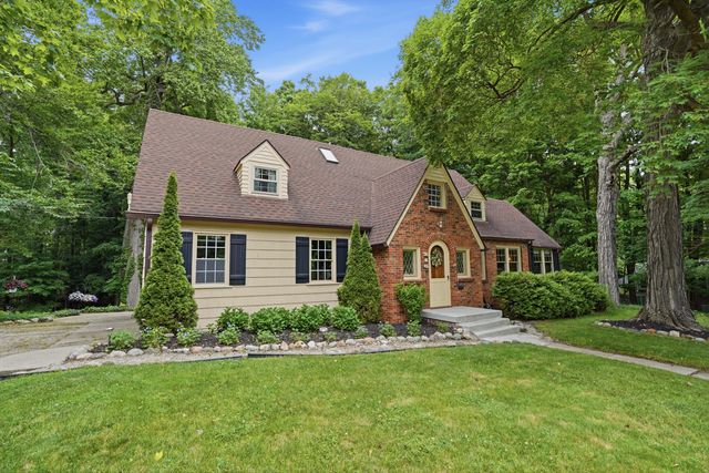 215 Hill Street, Northville, MI 48167
