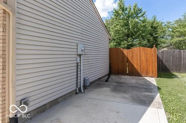 405 E New York Street, Fortville, IN 46040