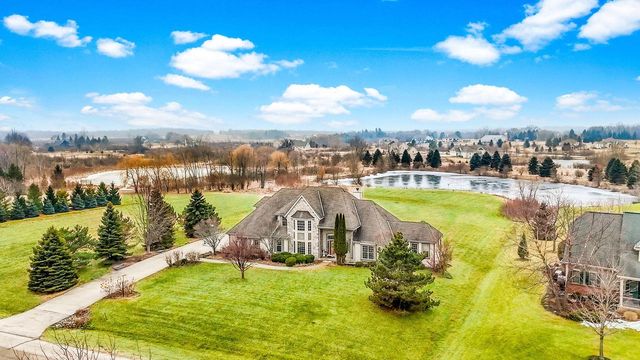 1183 Aspen COURT, Grafton, WI 53024