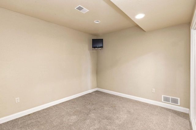 1183 Aspen COURT, Grafton, WI 53024