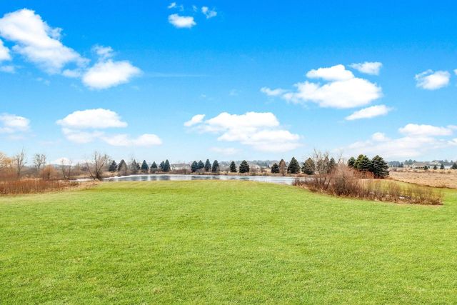 1183 Aspen COURT, Grafton, WI 53024