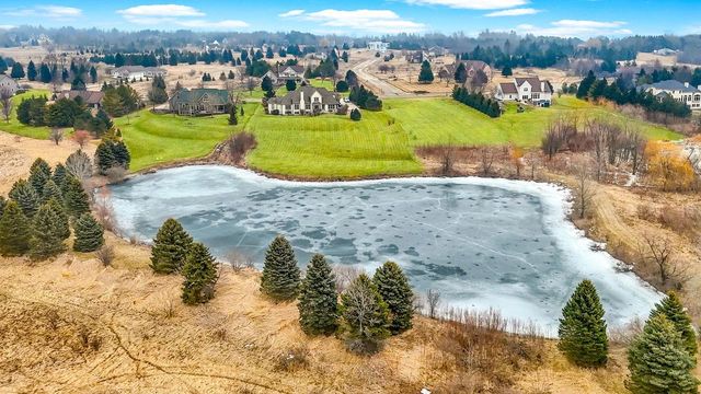 1183 Aspen COURT, Grafton, WI 53024