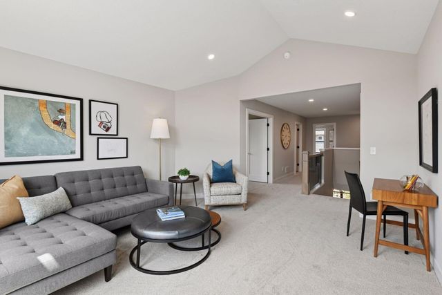 6627 108th Street S, Cottage Grove, MN 55016