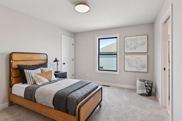 6627 108th Street S, Cottage Grove, MN 55016