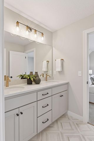 6627 108th Street S, Cottage Grove, MN 55016