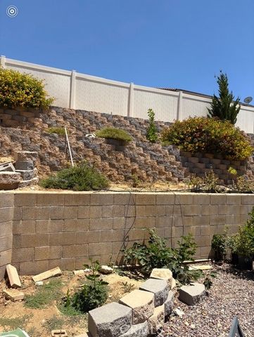 1271 Pinehurst, Calimesa, CA 92320