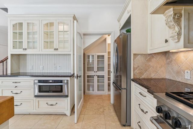 1710 Reynard Ln, Calistoga, CA 94515