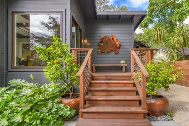 309 Kent Ave, Kentfield, CA 94904