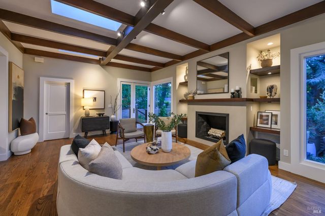 309 Kent Ave, Kentfield, CA 94904