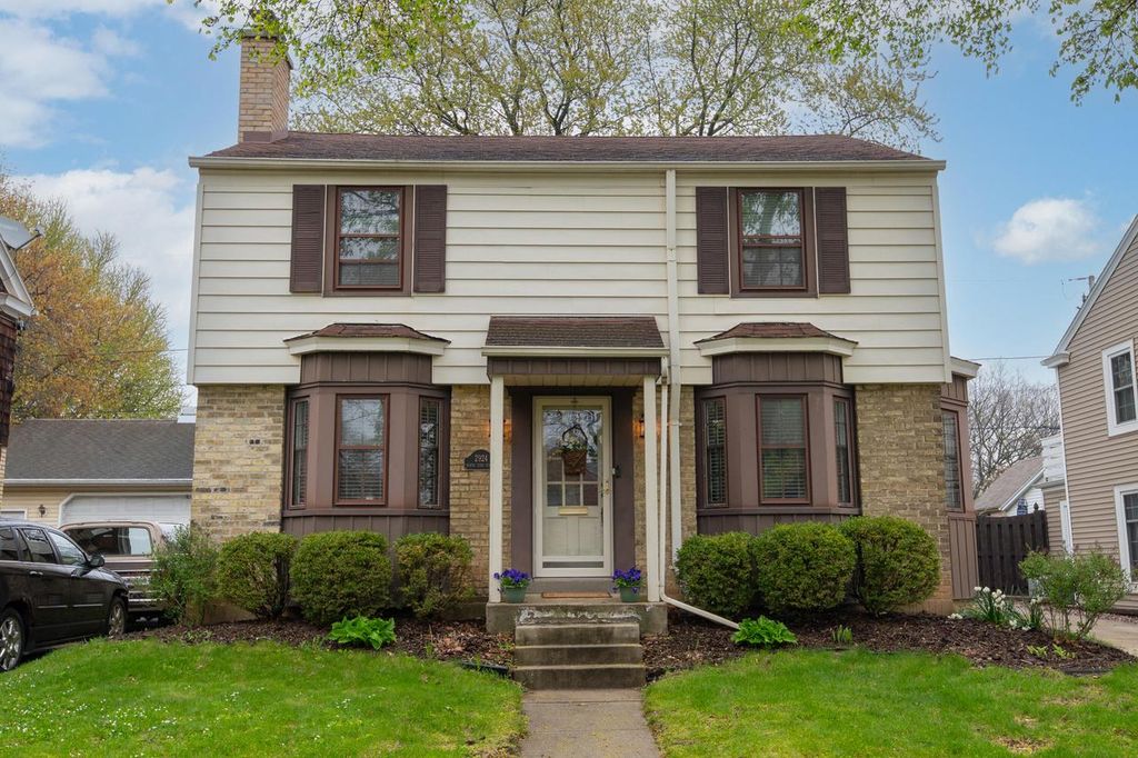 2924 70th STREET, Milwaukee, WI 53210
