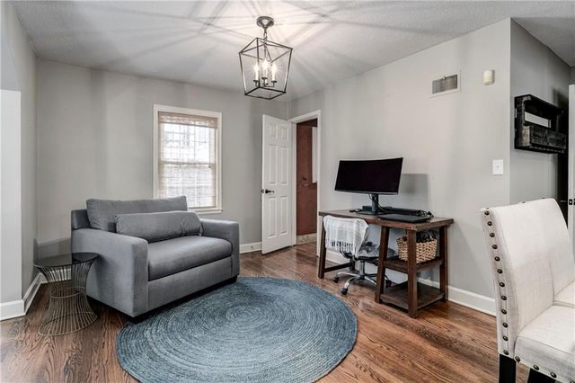 5435 Aberdeen Road, Fairway, KS 66205