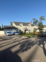 2401 E Avalon, Santa Ana, CA 92705