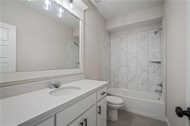 2262 W Wabash Street, Olathe, KS 66061