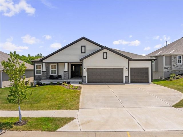 2262 W Wabash Street, Olathe, KS 66061