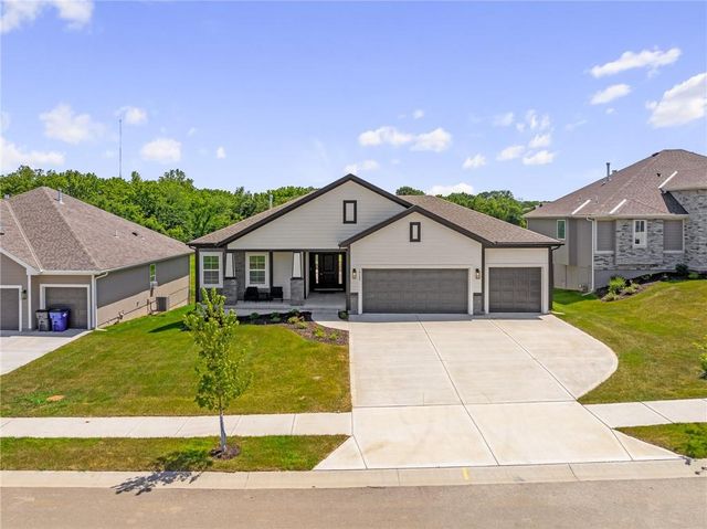 2262 W Wabash Street, Olathe, KS 66061