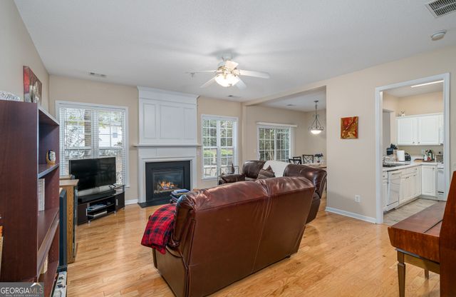 129 Regent Place, Woodstock, GA 30188